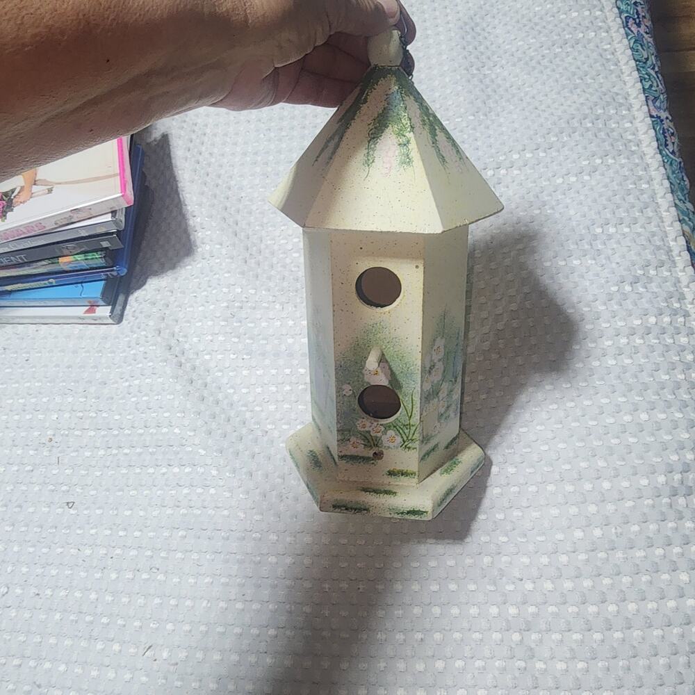 Unbranded VINTAGE HANDCRAFTED PAINTED BIRD HOUSE 12"